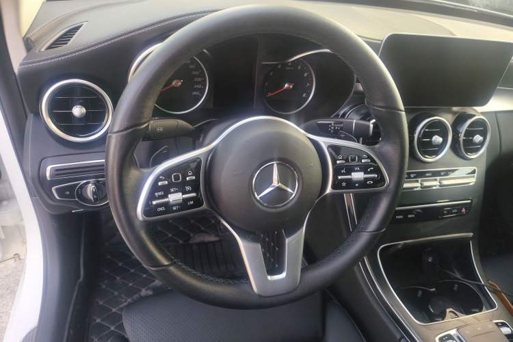 Used Mercedes-Benz C-Class 2019 C 260 L Sport Edition Steering Wheel