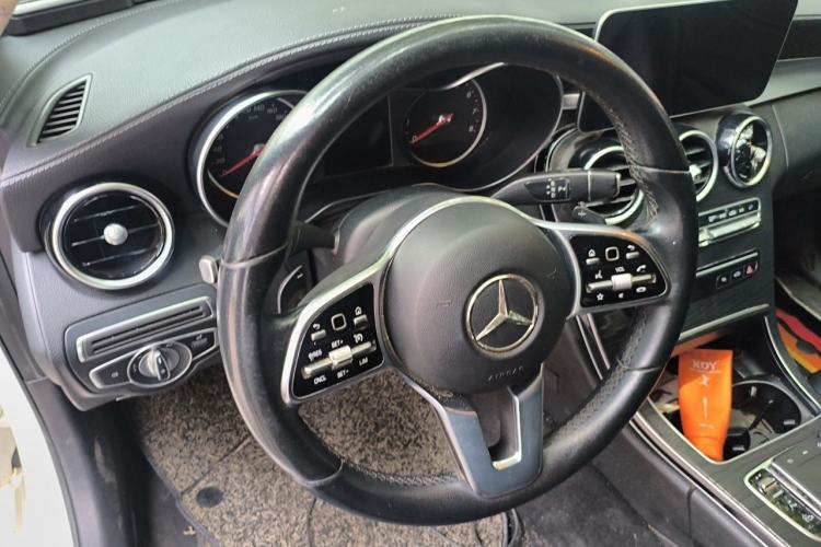 Used Mercedes-Benz C-Class 2019 C 180 L Fashion Edition Sport Version Steering Wheel