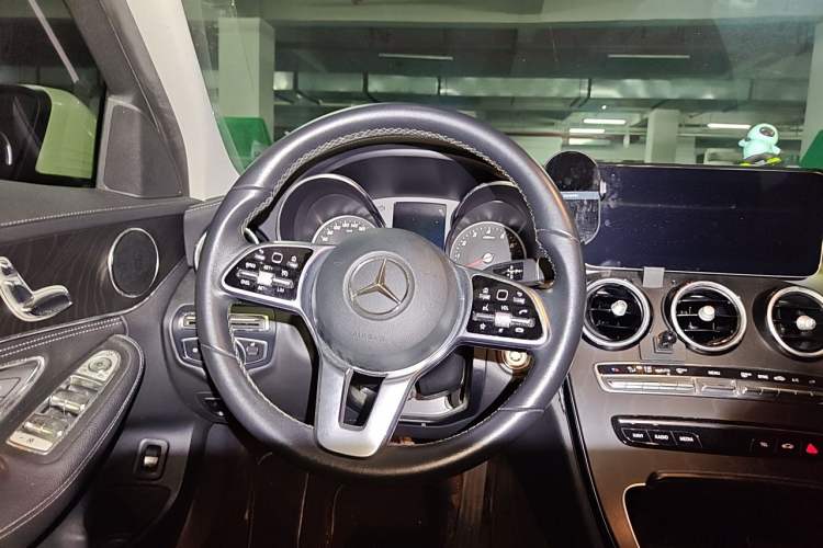 Used Mercedes-Benz C-Class 2019 C 180 L Fashion Edition Sport Version Steering Wheel