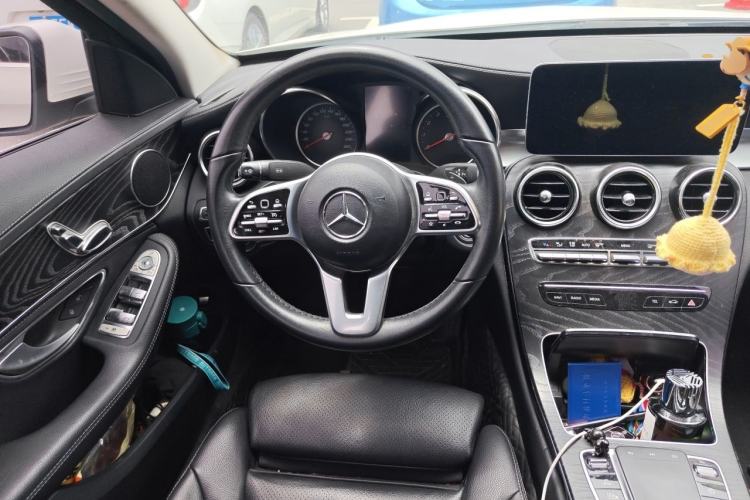 Used Mercedes-Benz C-Class 2019 C 180 L Fashion Edition Sport Version Steering Wheel