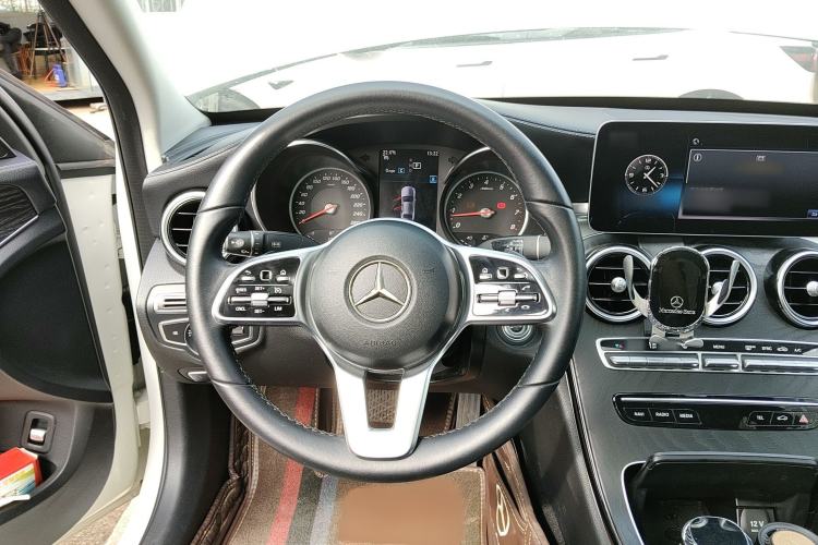 Used Mercedes-Benz C-Class 2019 C 180 L Fashion Edition Sport Version Steering Wheel
