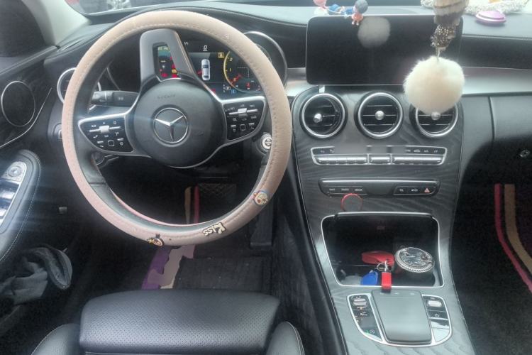 Used Mercedes-Benz C-Class 2019 C 260 L 4MATIC Sport Edition Steering Wheel