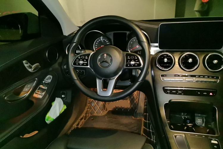 Used Mercedes-Benz C-Class 2019 C 180 L Fashion Edition Sport Version Steering Wheel