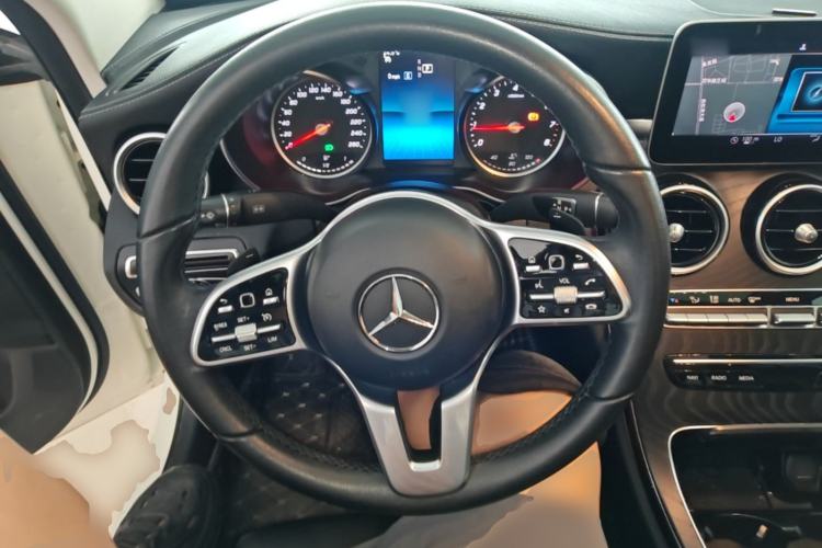 Used Mercedes-Benz C-Class 2019 C 180 L Fashion Edition Sport Version Steering Wheel