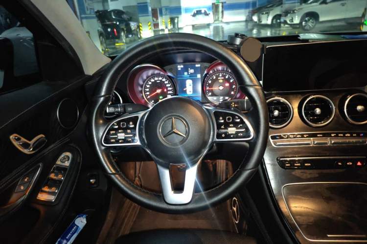 Used Mercedes-Benz C-Class 2019 C 180 L Fashion Edition Sport Version Steering Wheel