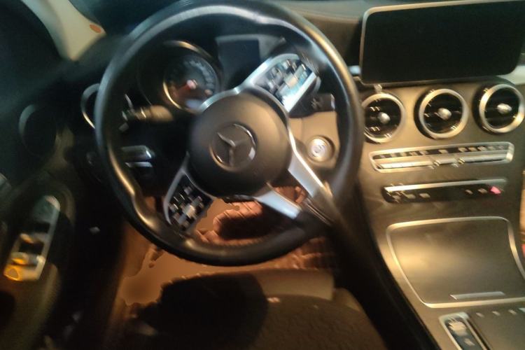 Used Mercedes-Benz C-Class 2019 C 180 L Fashion Edition Sport Version Steering Wheel