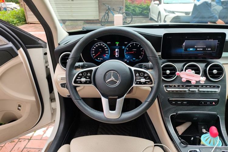 Used Mercedes-Benz C-Class 2019 C 260 L Sport Edition Steering Wheel