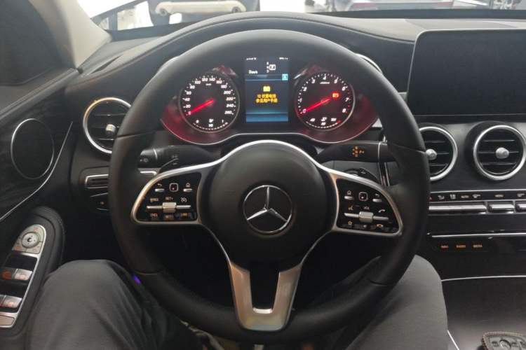 Used Mercedes-Benz C-Class 2019 C 180 L Fashion Edition Sport Version Steering Wheel