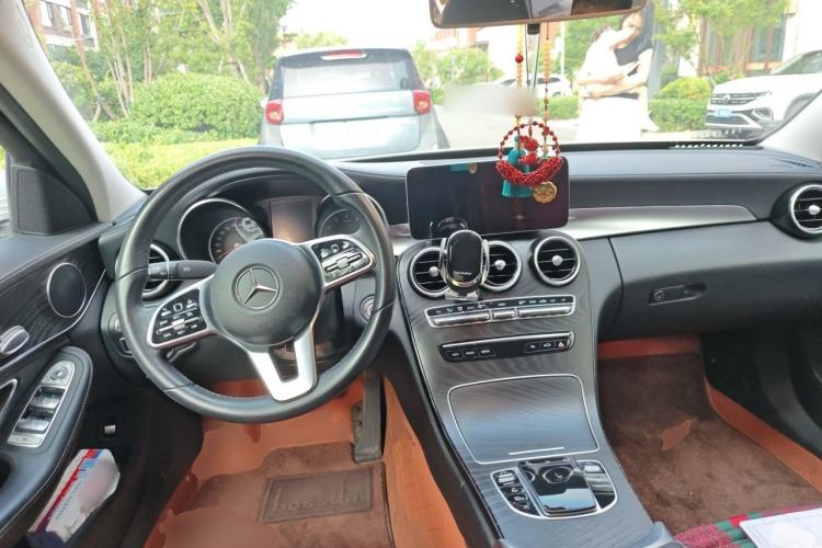 Used Mercedes-Benz C-Class 2019 C 180 L Fashion Edition Sport Version Steering Wheel
