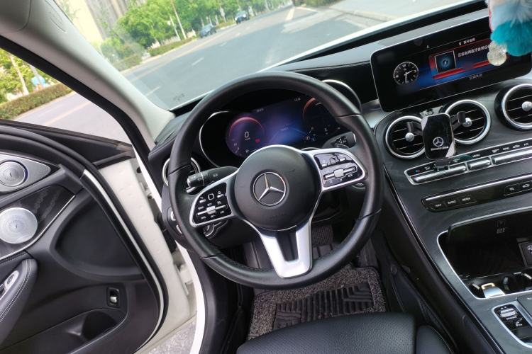 Used Mercedes-Benz C-Class 2019 C 260 L 4MATIC Sport Edition Steering Wheel