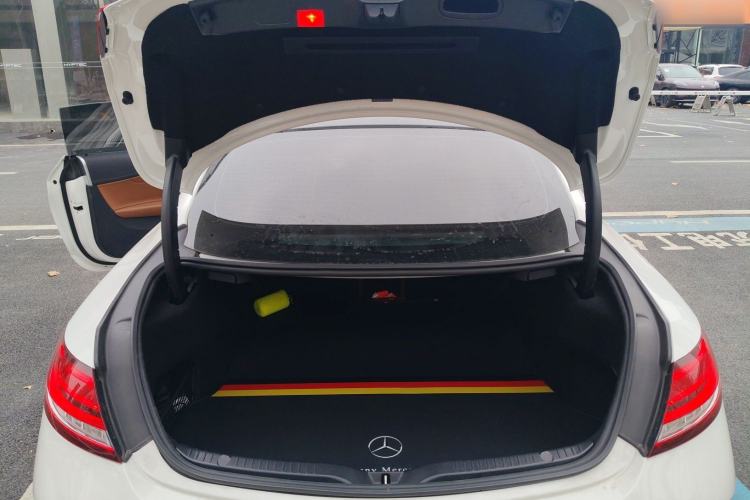 Used Mercedes-Benz C-Class 2019 C 260 4MATIC Coupe Trunk