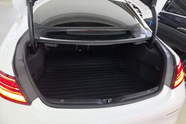 Used Mercedes-Benz C-Class 2019 C 260 Coupe Trunk