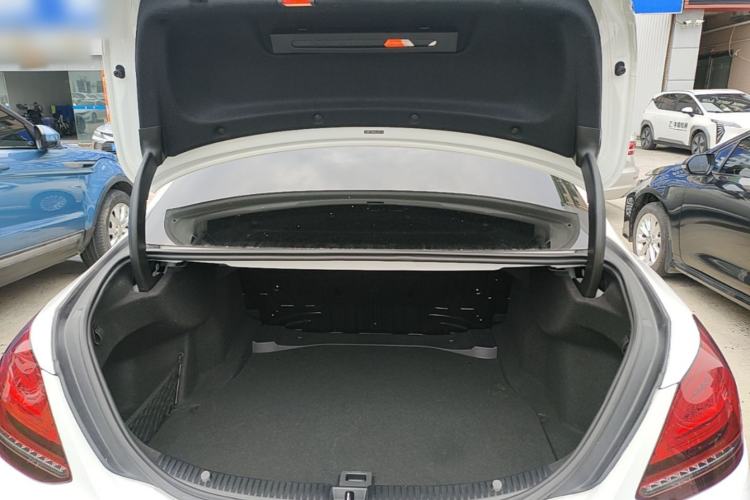 Used Mercedes-Benz C-Class 2019 C 260 Sport Edition Trunk
