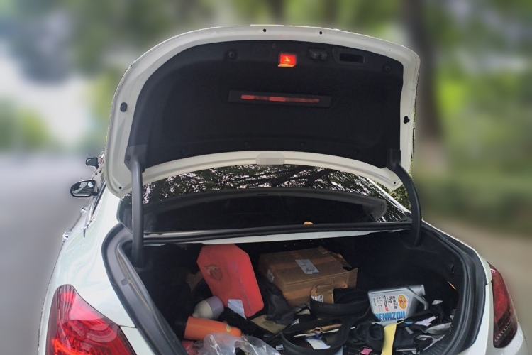 Used Mercedes-Benz C-Class 2019 C 180 L Fashion Edition Sport Version Trunk