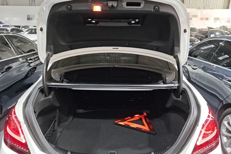 Used Mercedes-Benz C-Class 2019 Restyled C 260 L Sport Edition Trunk