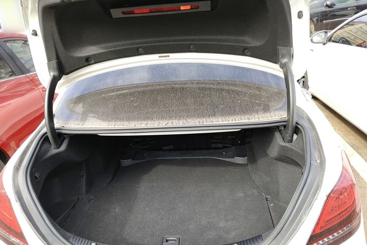 Used Mercedes-Benz C-Class 2019 C 180 L Fashion Edition Sport Version Trunk