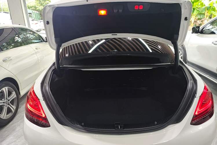 Used Mercedes-Benz C-Class 2019 Restyled C 260 L Sport Edition Trunk