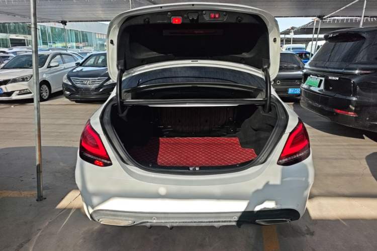 Used Mercedes-Benz C-Class 2019 C 260 Sport Edition Trunk