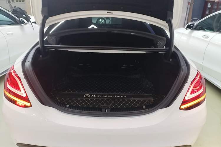 Used Mercedes-Benz C-Class 2019 Restyled C 260 L Sport Edition Trunk