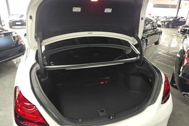 Used Mercedes-Benz C-Class 2019 Restyled C 260 L Sport Edition Trunk