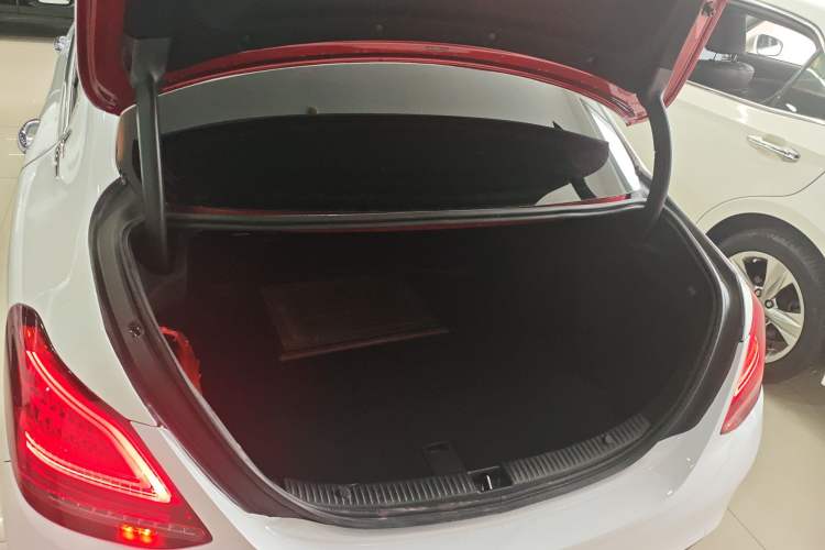 Used Mercedes-Benz C-Class 2019 Restyled C 260 L Sport Edition Trunk