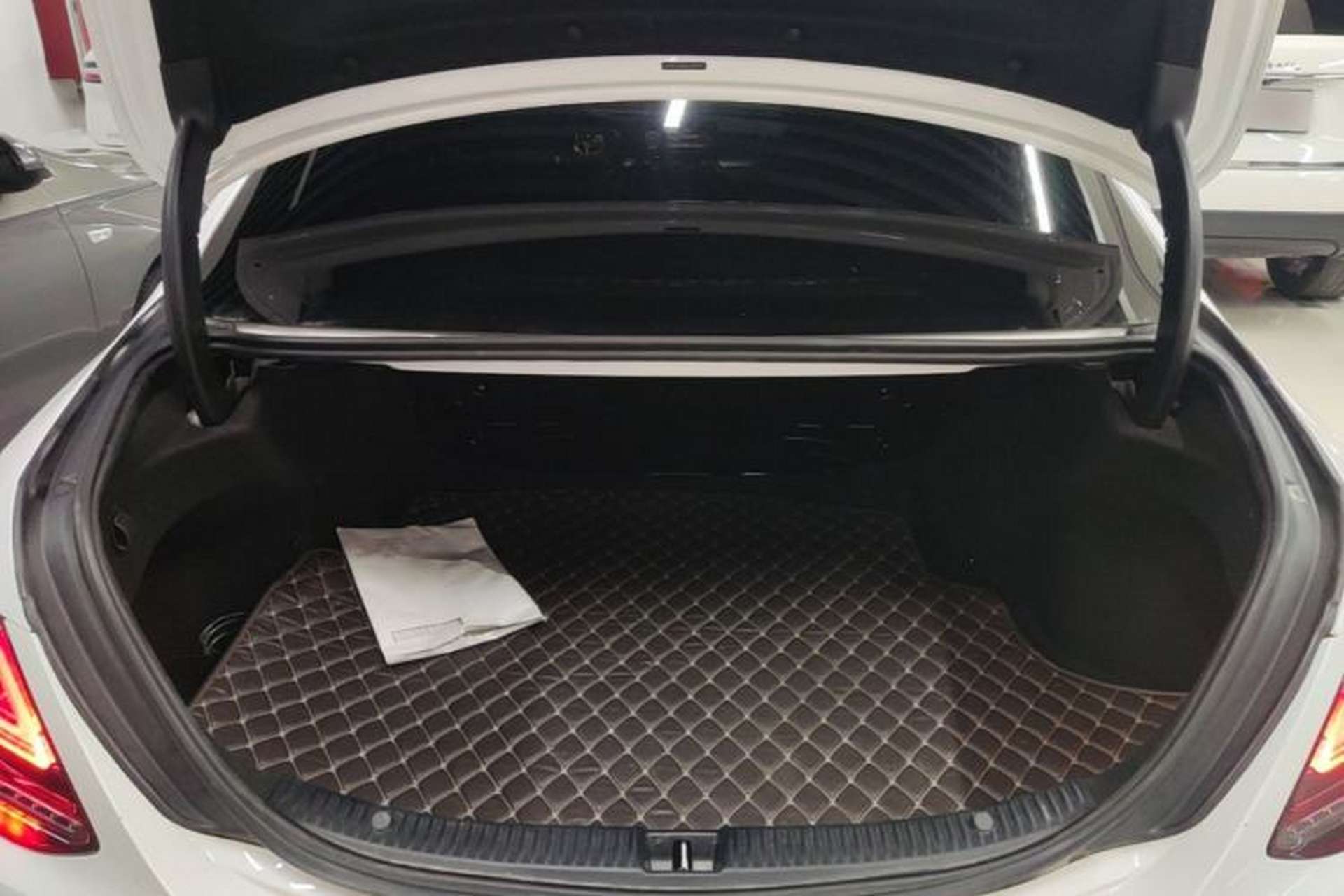 Used Mercedes-Benz C-Class 2019 Restyled C 260 L Sport Edition Trunk