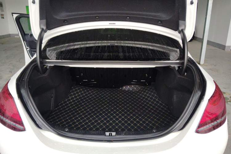 Used Mercedes-Benz C-Class 2019 C 260 L Trunk