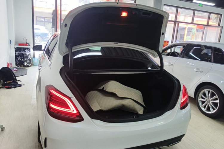 Used Mercedes-Benz C-Class 2019 Restyled C 260 L Sport Edition Trunk
