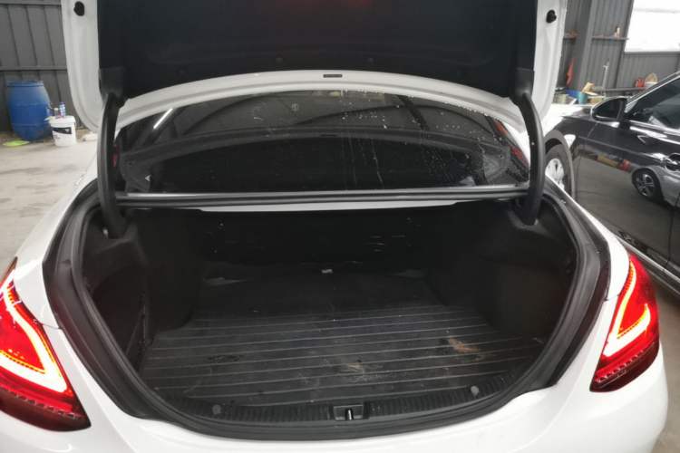 Used Mercedes-Benz C-Class 2019 Restyled C 260 L Sport Edition Trunk