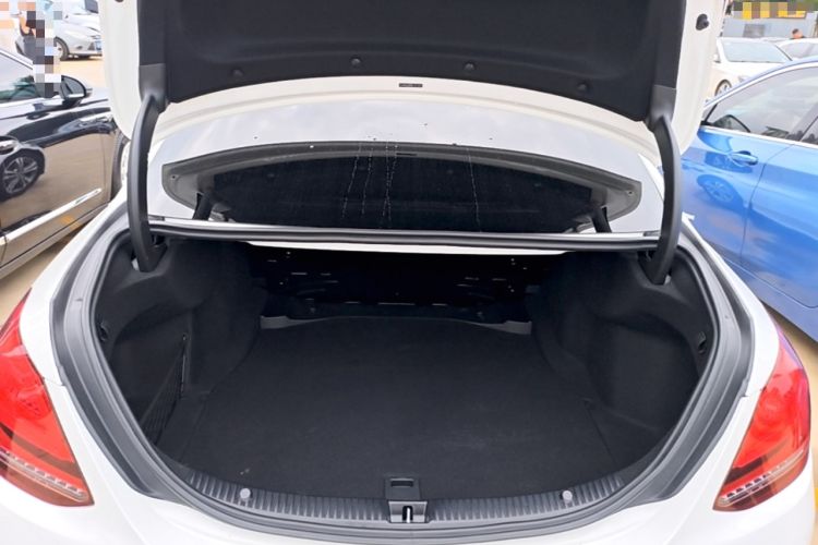 Used Mercedes-Benz C-Class 2019 C 180 L Fashion Edition Sport Version Trunk