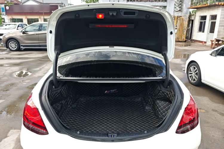 Used Mercedes-Benz C-Class 2019 Restyled C 260 L Sport Edition Trunk