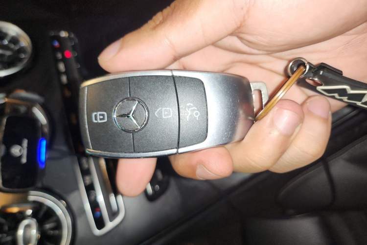 Used Mercedes-Benz C-Class 2019 C 180 L Dynamic Sports Edition Vehicle Key