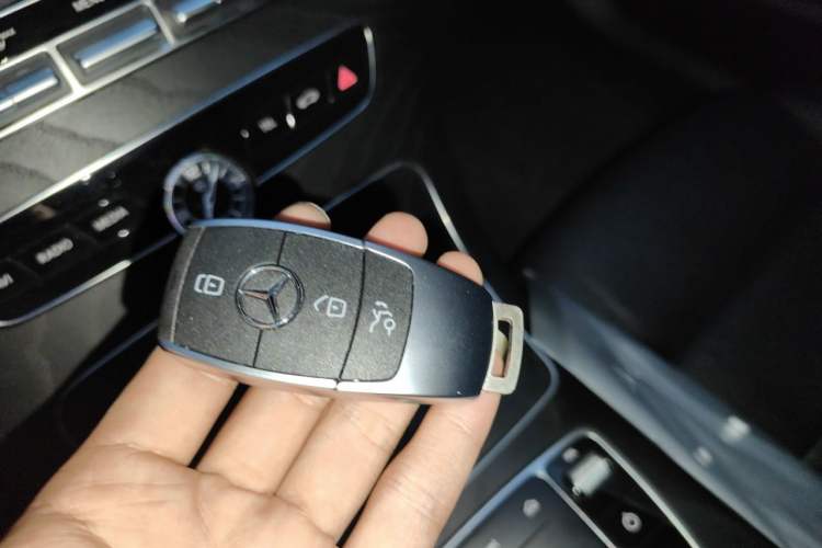 Used Mercedes-Benz C-Class 2019 C 260 Estate Vehicle Key