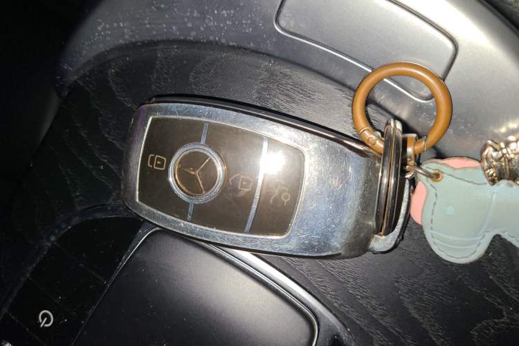 Used Mercedes-Benz C-Class 2019 Restyled C 260 L Sport Edition Vehicle Key