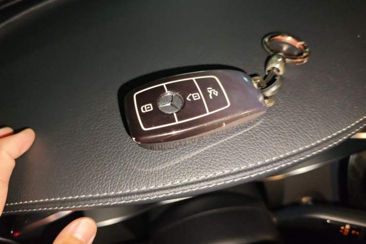 Used Mercedes-Benz C-Class 2019 C 260 L 4MATIC Vehicle Key