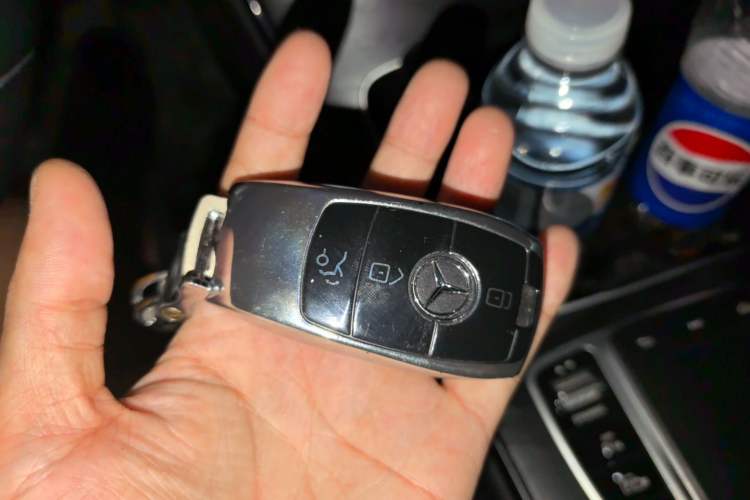 Used Mercedes-Benz C-Class 2019 Restyled C 260 L Sport Edition Vehicle Key