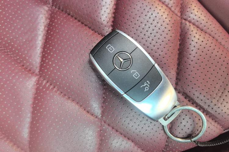 Used Mercedes-Benz C-Class 2019 C 180 L Fashion Edition Sport Version Vehicle Key
