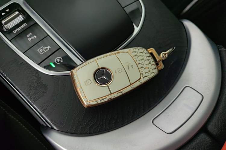 Used Mercedes-Benz C-Class 2019 Restyled C 260 L Sport Edition Vehicle Key
