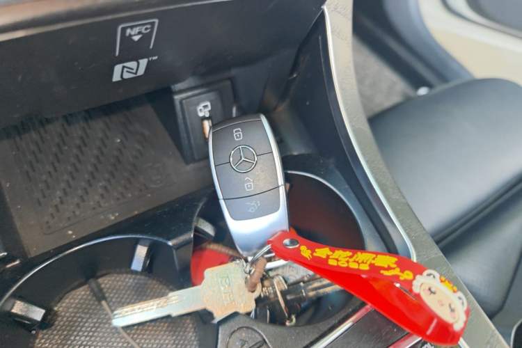 Used Mercedes-Benz C-Class 2019 C 260 L Sport Edition Vehicle Key