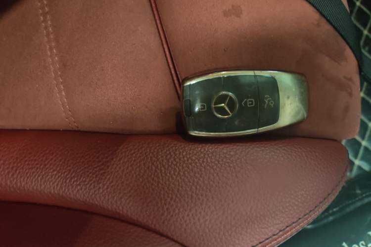 Used Mercedes-Benz C-Class 2019 C 260 Sport Edition Vehicle Key