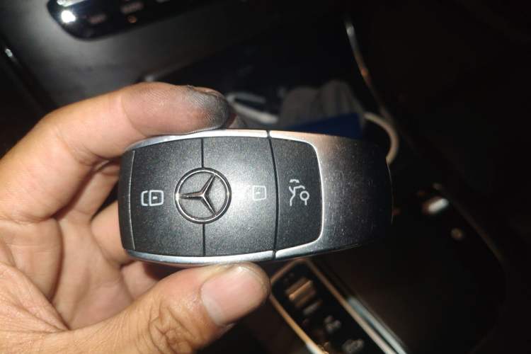 Used Mercedes-Benz C-Class 2019 C 260 L Sport Edition Vehicle Key