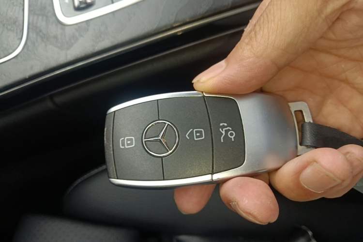 Used Mercedes-Benz C-Class 2019 C 180 L Fashion Edition Sport Version Vehicle Key