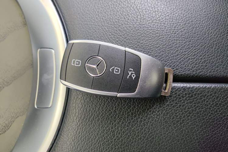 Used Mercedes-Benz C-Class 2019 C 260 Estate Vehicle Key