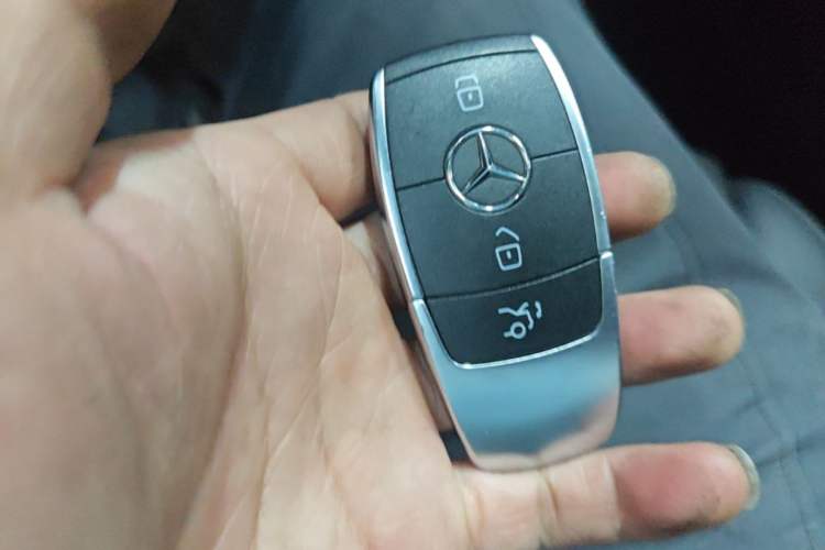 Used Mercedes-Benz C-Class 2019 C 260 Sport Edition Vehicle Key