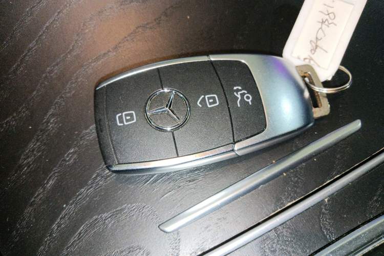 Used Mercedes-Benz C-Class 2019 Restyled C 260 L Sport Edition Vehicle Key