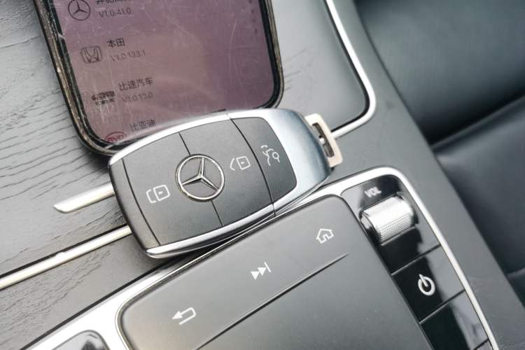 Used Mercedes-Benz C-Class 2019 C 260 L Sport Edition Vehicle Key