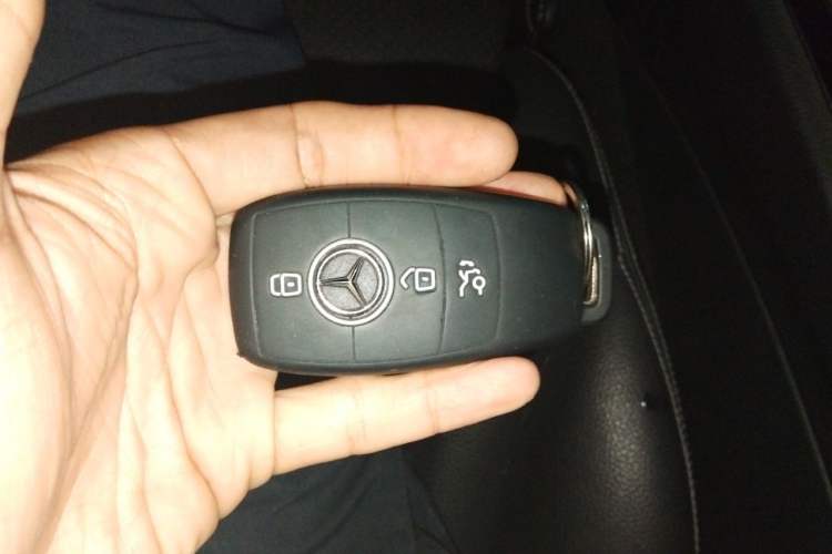 Used Mercedes-Benz C-Class 2019 C 180 L Fashion Edition Sport Version Vehicle Key