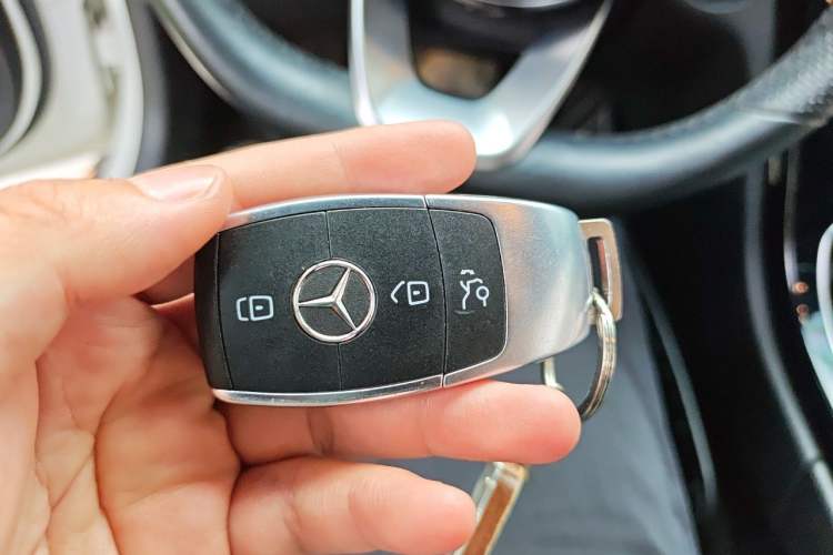 Used Mercedes-Benz C-Class 2019 C 260 Sport Edition Vehicle Key