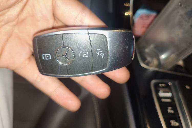 Used Mercedes-Benz C-Class 2019 C 260 Sport Edition Vehicle Key