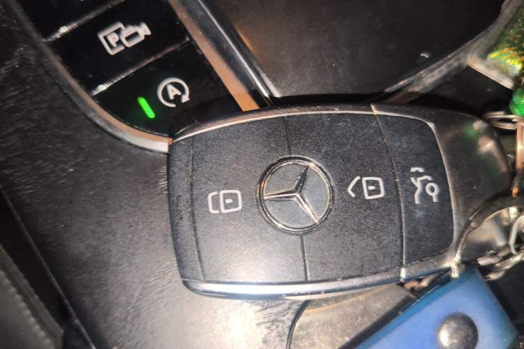 Used Mercedes-Benz C-Class 2019 C 260 L Sport Edition Vehicle Key